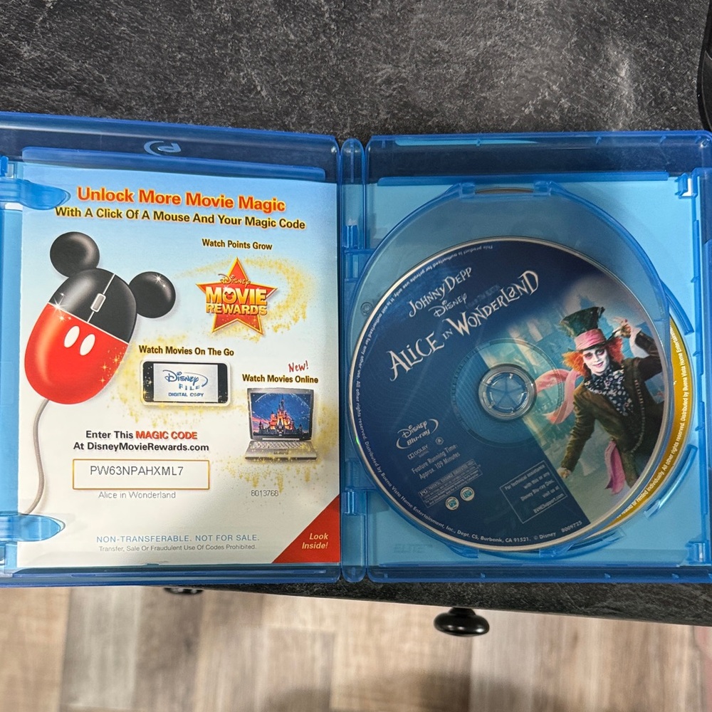 Disney Alice in Wonderland Blu-ray /DVD /Digital copy - Picture 2 of 8